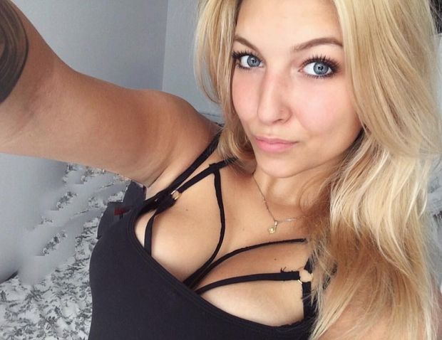 Blonde teen selfie with cleavage