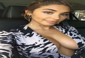 22 Sexy Selfie Chicks With Big Tits