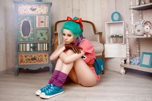 Dragon Ball- Bulma teenage cosplay