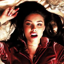 videoclip madison beer swallows? gargaras kon a cerveza? personaltumblr gotcelebGUESS