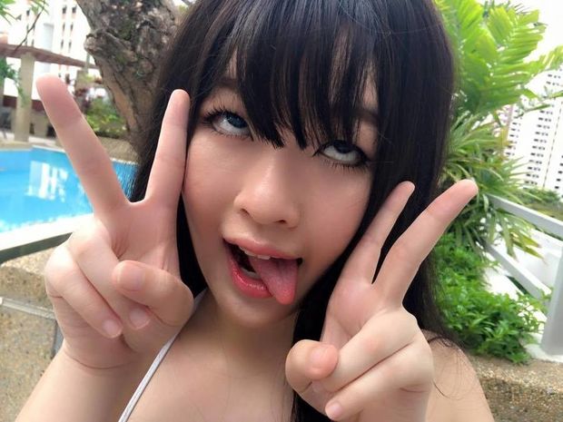 Poolside ahegao