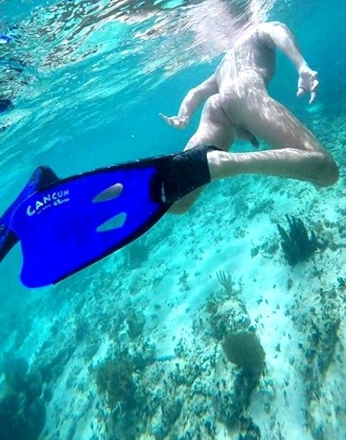 nude snorkeling