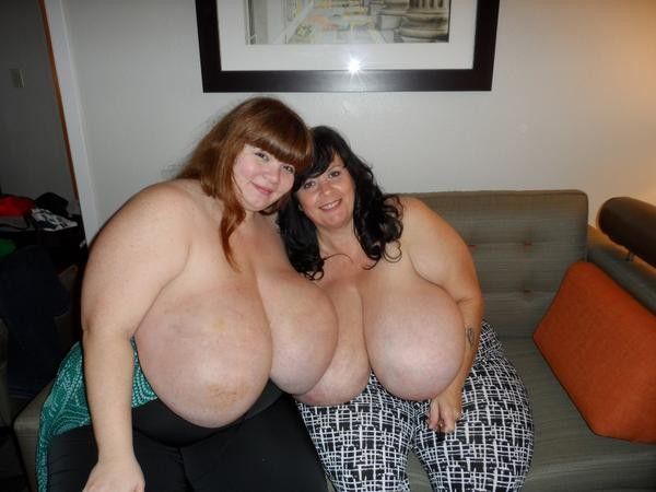 Breakmut: lexxi lux and Suzy q