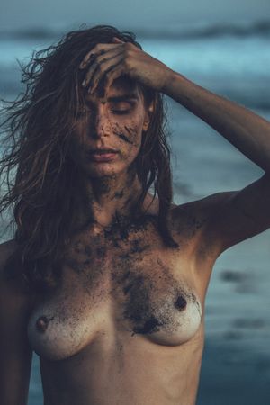 Olivia Arezzolo – Dirty and tired