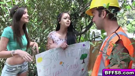 College BBFs sizzling orgy in the forest