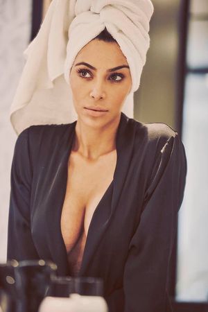 Kim Kardashian Massive Cleavage Vogue Mexico