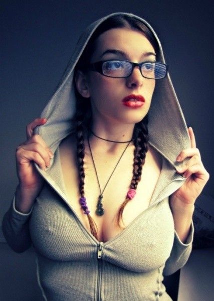 Sexy nerdy hoodie no bra