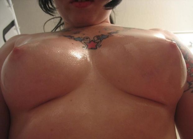 Emo brunette's juicy juggs and ass