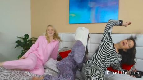 Lesbians licking in friends bed