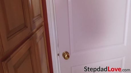 Horny teen babe Daisy stone sucks and fucks big hard cock