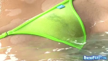 Bikini Babes in Photoshoot