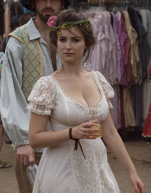 Milana Vayntrub