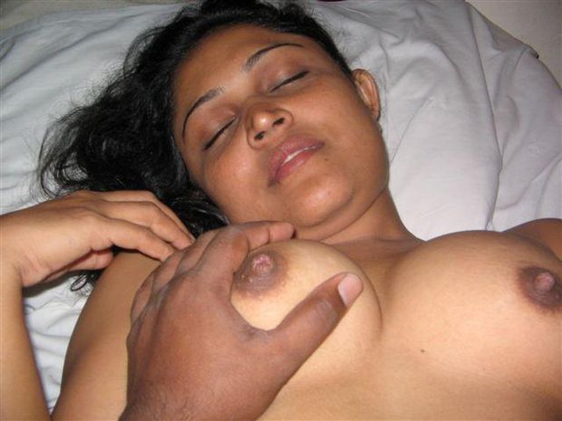 SEXY BANGLA TEEN NUDE TITS BIG TOUCHED