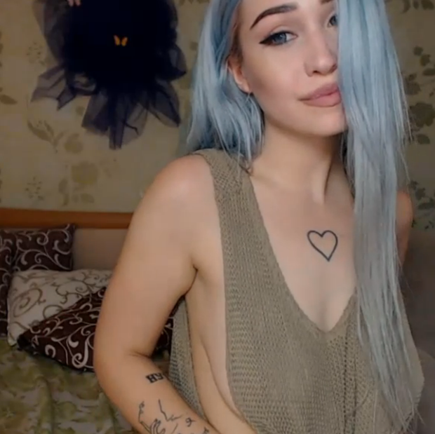 Sexy emo XMen babe