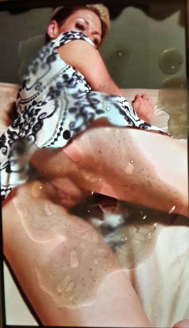 Cum tribute for Minnicakes