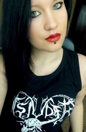 Metal chic with red lipstick