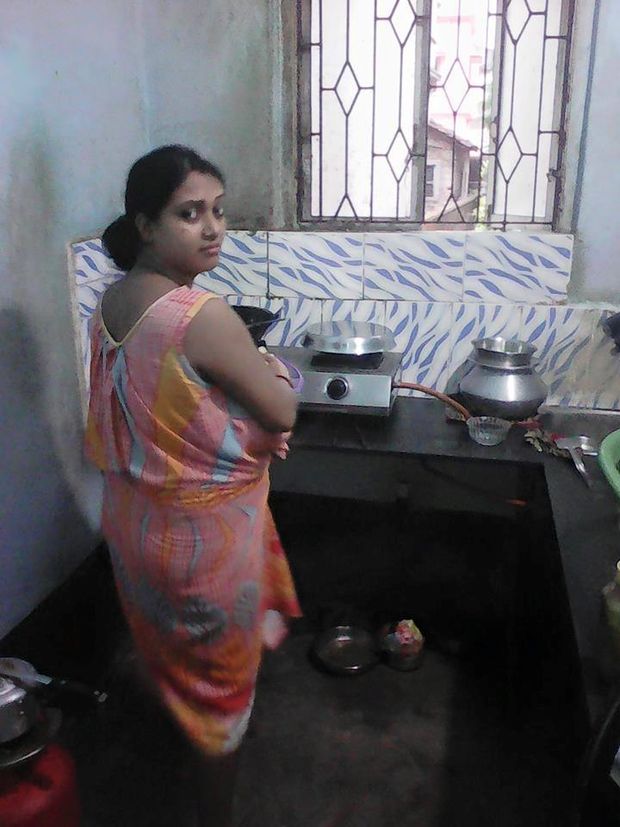 Hot Gujarati Bhabhi Party Pics