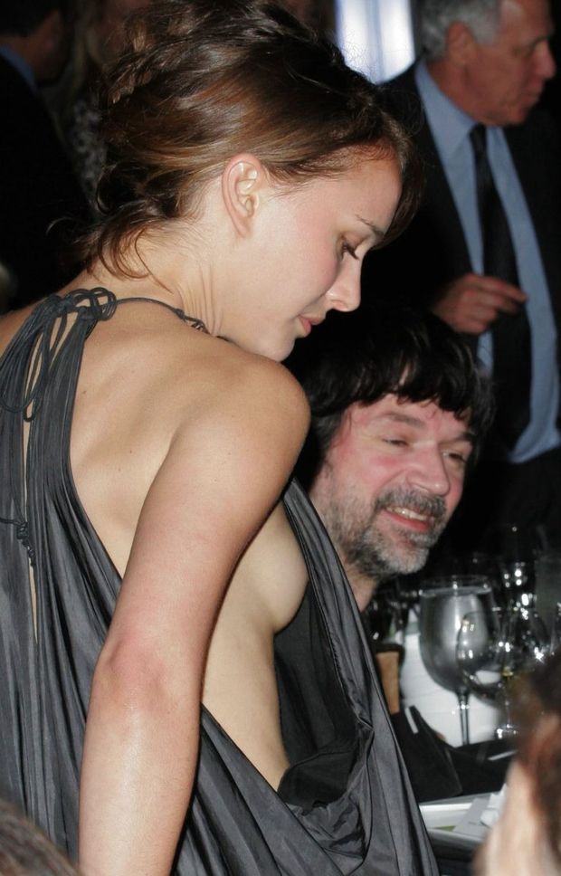 Natalie Portman sideboob