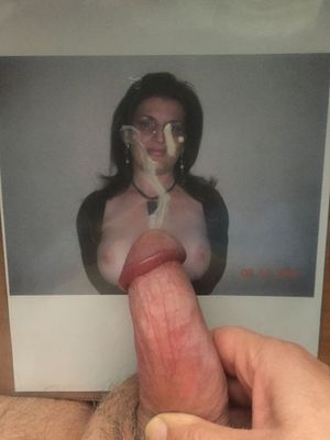 wife porn star with a shaved pussy fuck at home in front of her husband and shoot on camera