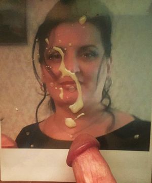 wife porn star with a shaved pussy fuck at home in front of her husband and shoot on camera