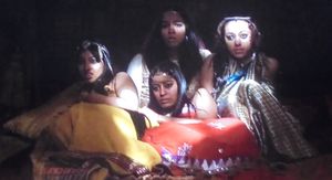 Vikings - 4 arab Women in harem looking Vikings *roentgen01*
