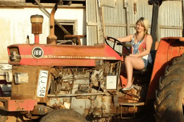 she can ride my tractor anytime