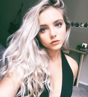 [ qt grrlz / November 2017 ]