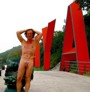 Exposing myself nude on a public place in Pattaya