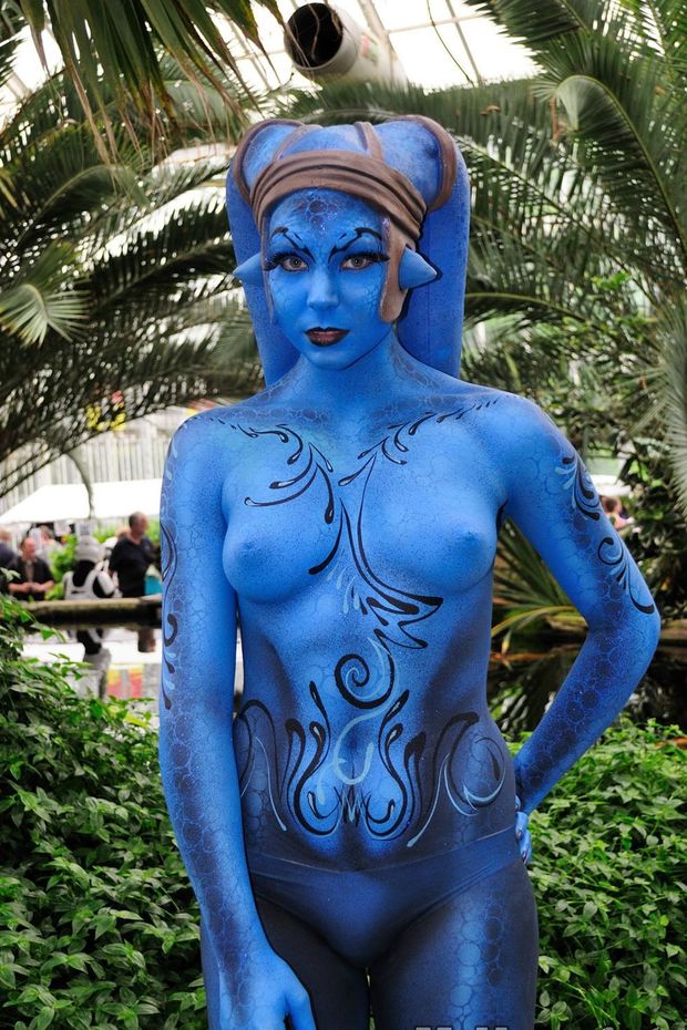 Topless Twi'lek