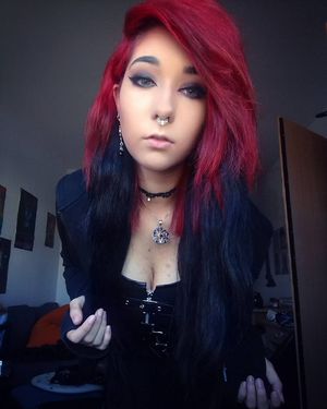 Super hot face with cleavage