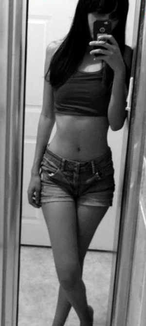 Puerto Rican Math Teacher Mia Lopez show her curvy body at her Teaching lunch break because he is a mood to fuck