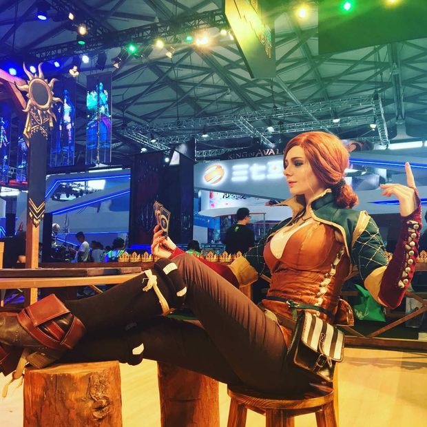 Triss plays gwent
