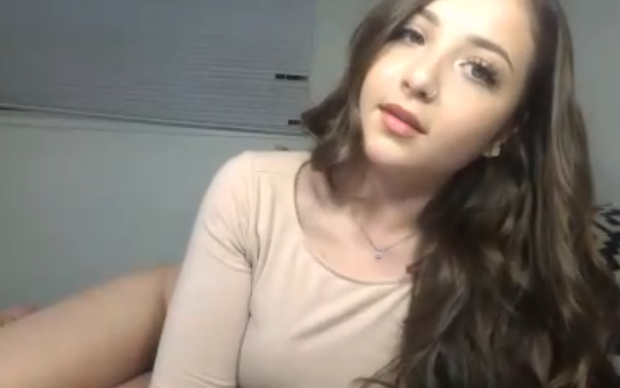 Emma & Adam are going to fuck live cam