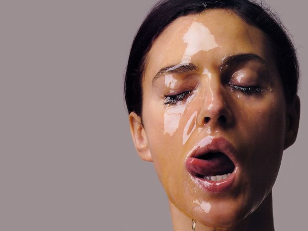 Monica Bellucci tongue out