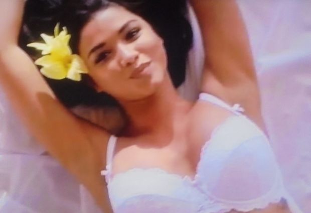 hawaiian MILF sweet face with BH *roentgen01*