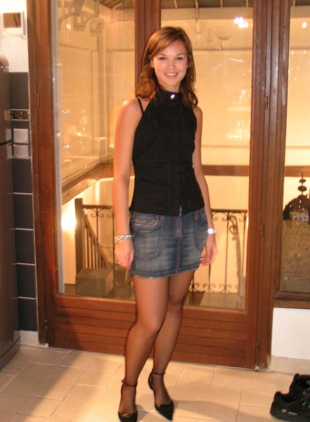 Gorgeous babe