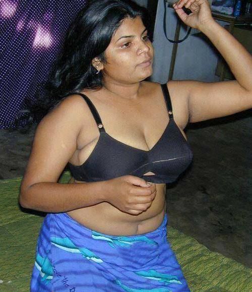 Kerala bhabhi sexy aunty cleavage show facebook