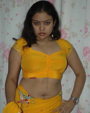 Tamil actress navel show sexy bhabhi facebook