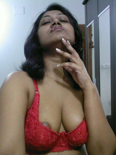 Punjabi bhabhi semi nude sexy boobs big tits