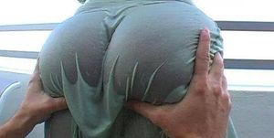 grab her ass