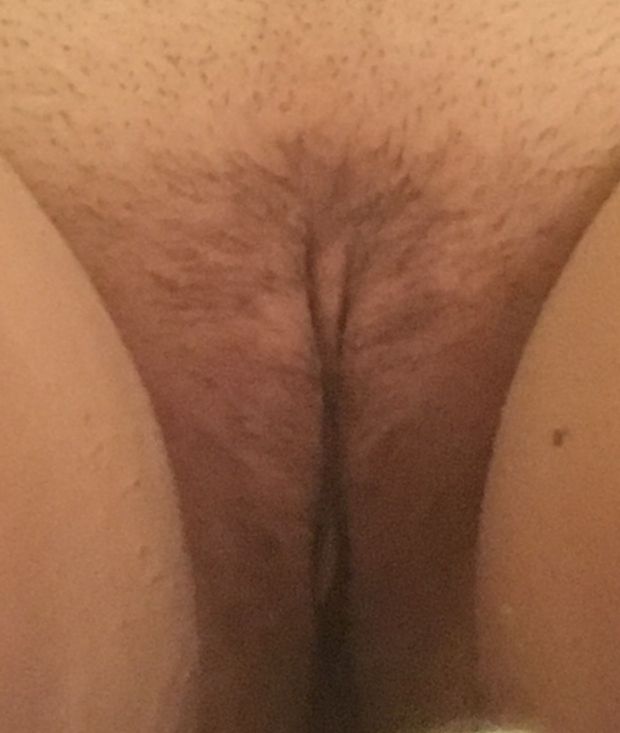 Underwater bathtub pussy
