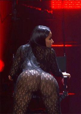 Nicki twerk