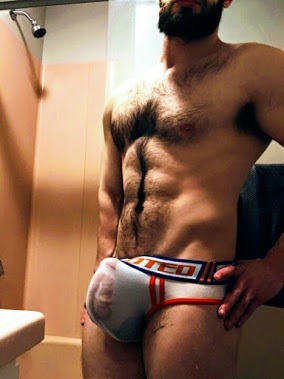 stratisxx:
Arab bulge…. That needs to be stuffed into a tight...