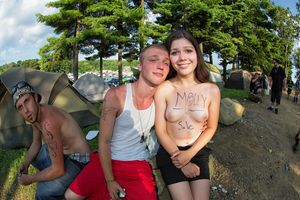 Juggalette advertising drugs