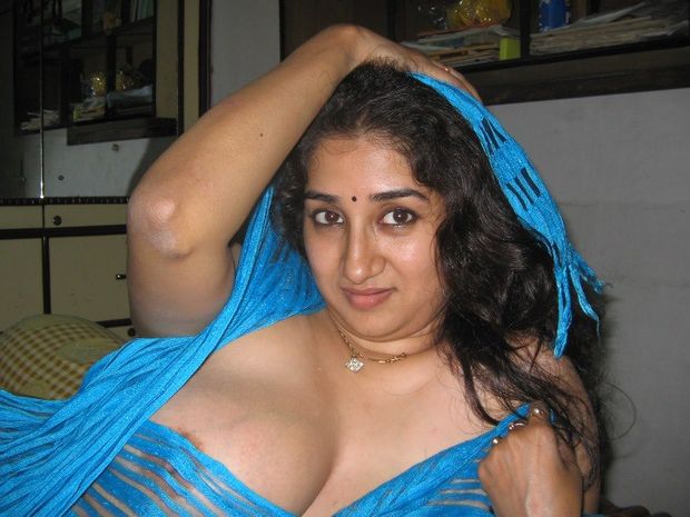 Sexy aunty hot cleavage South Indian tumblr