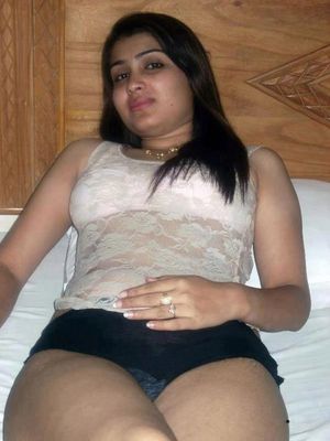 Sexy legs Mallu bhabhi South Indian tumblr