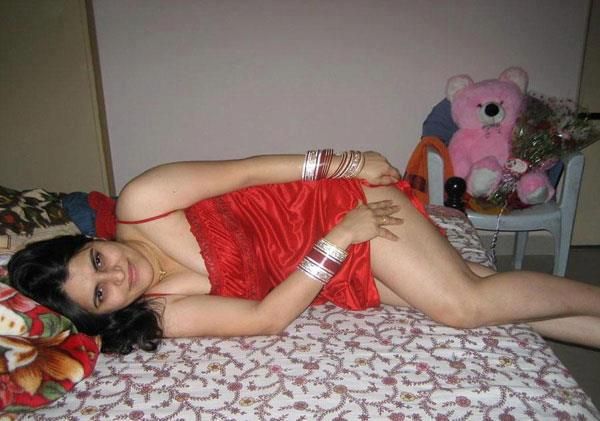 Sexy legs hot bhabhi South Indian facebbok
