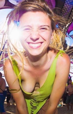 Raver slut letting us take a look.