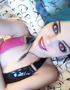 Instant Jinx Cosplay from League Of Legends by xAndrastax