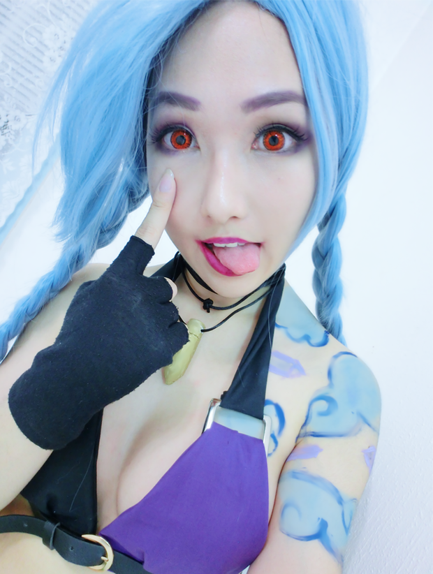 Jinx (Lol) Cosplay by RinnieRiot